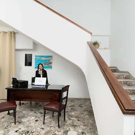 Bed & Breakfast Regina Margherita - & Rooftop Lounge Bar Syrakusa
