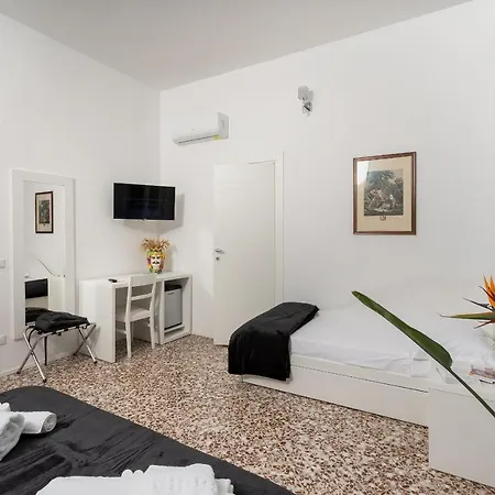 Regina Margherita - & Rooftop Lounge Bar Bed & Breakfast Syrakusa
